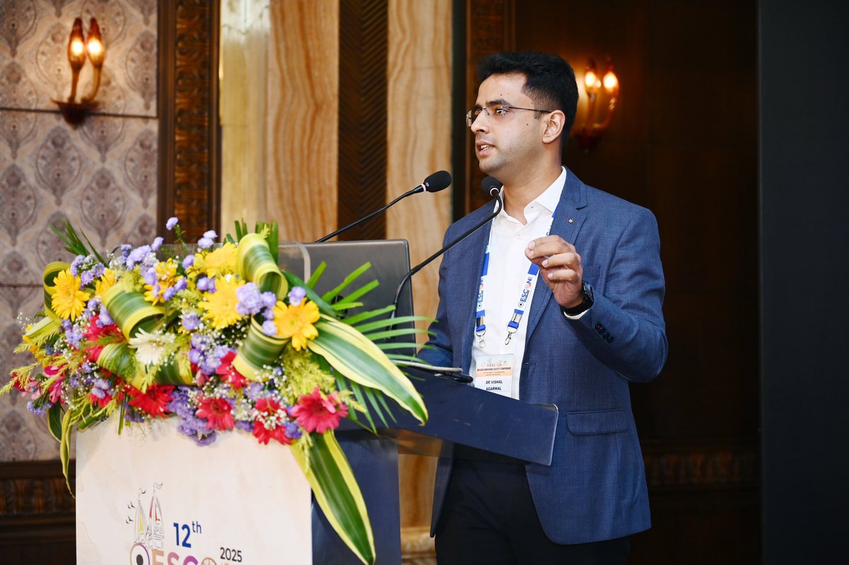 endo_docvishal's tweet image. OESCON 2025 was a triumph!
1st 🥇 Prize: Quiz competition 
2nd 🥈 Prize: Original Research Presentation.

Thanks to my teachers @KIMSBBSR for their support and guidance.
@IndiaESI 
#Medtwitter