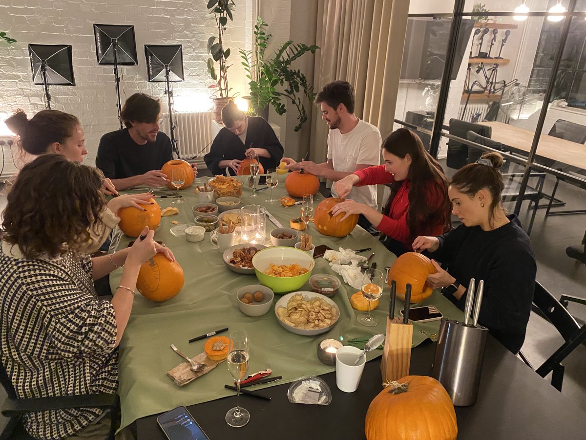 Ackroyd Lowrie tweet media