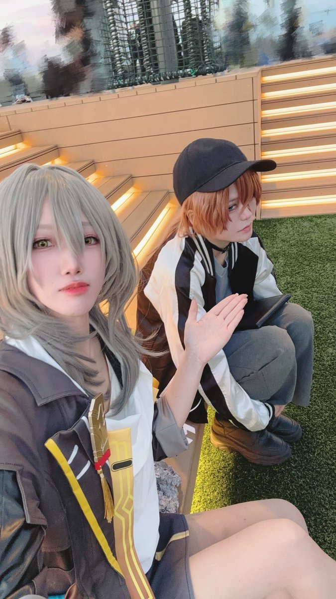 だいぶ遅ほだけど土曜日いました〜✌️朝思い立ってブックエンドの🎩だした✌️ミヅキちゃん1日ありがとー！2枚目はとても不機嫌そうな🎩(腹が痛かっただけ)