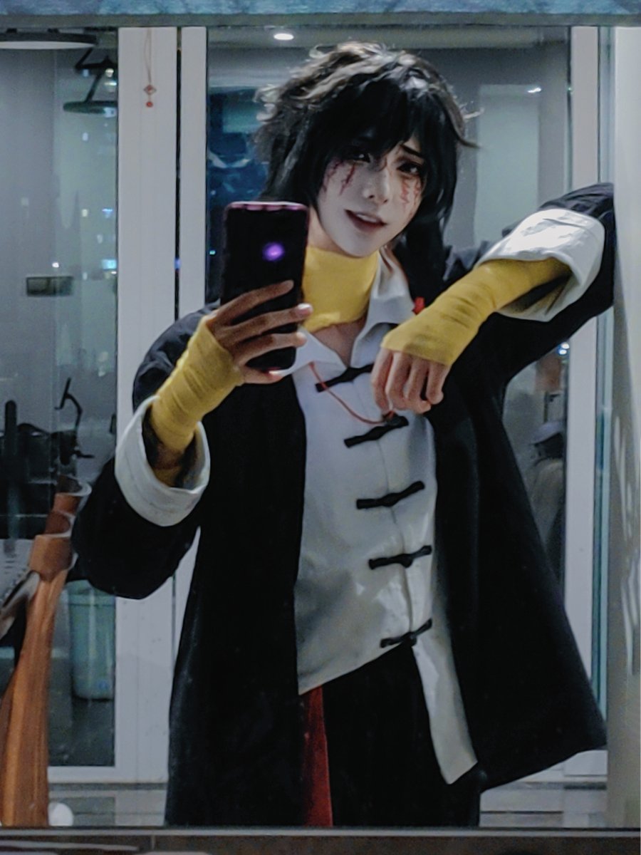 『叫爹。』

画质越渣越合适头七~
#头七怪谈 #子车甫昭 #cosplay