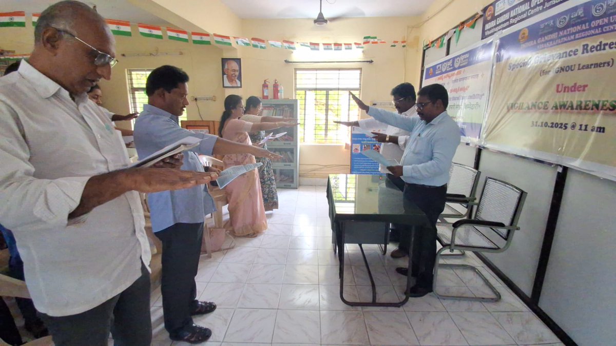 IGNOU <a href="/RCVisakhapatnam/">IGNOU RC Visakhapatnam</a>  staff, LSC coordinators, Assistant Coordinators, Academic counsellors and students have taken the Rastriya Yektha Diwas(National Unity Day) pledge on 31st October 2025
<a href="/OfficialIGNOU/">IGNOU</a> <a href="/DirectorRs55109/">Regional Services Division, IGNOU</a>