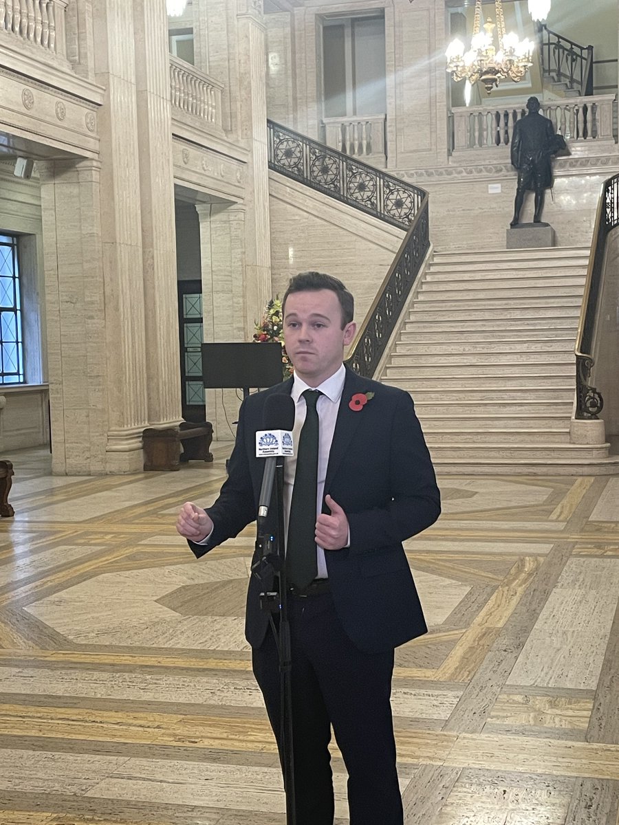 🚨BREAKING: <a href="/allianceparty/">Alliance Party</a> says Education Minister Paul Givan should resign.

🚫Deputy Leader <a href="/EoinTennyson/">Eóin Tennyson MLA</a> confirms the party WILL back the motion of no confidence in Mr Givan.

Chief Reporter <a href="/jamesgould23/">James</a> is there for us.