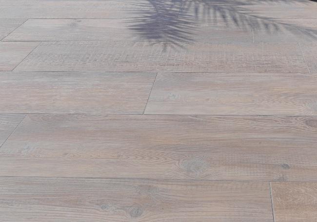 AWBSLTD's tweet image. The Crosswood Buff #porcelainpaving planks by #Pavestone are now only £18 each with FREE local delivery!
With a realistic textured surface &amp;amp; lovely wood colouring, the planks are 1200x300mm in size.
Won&apos;t fade, rot or scratch &amp;amp; stain.
Buy now
ow.ly/nKY050XgVyA
#awbs #paving