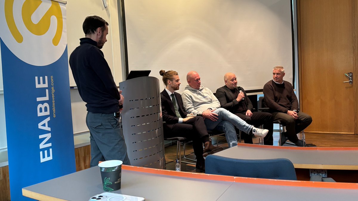 På seminariet "När röken runt arenorna skingras", anordnat av <a href="/EnableSverige/">ENABLE Sverige</a> och Handelshögskolan i Sthlm. Om Hübinette-utredningen mm.
Med: Fredrik Spik (polisen/NOA), Henrik Berggren (DIF) <a href="/aea1904/">Anders Almgren</a> <a href="/LundbergFilip/">Filip Lundberg Verendel</a> <a href="/JesperSkalberg/">Jesper Skalberg</a> (Moderaterna) <a href="/IsacssonLars/">Lars Isacsson</a> (Socialdemokraterna)