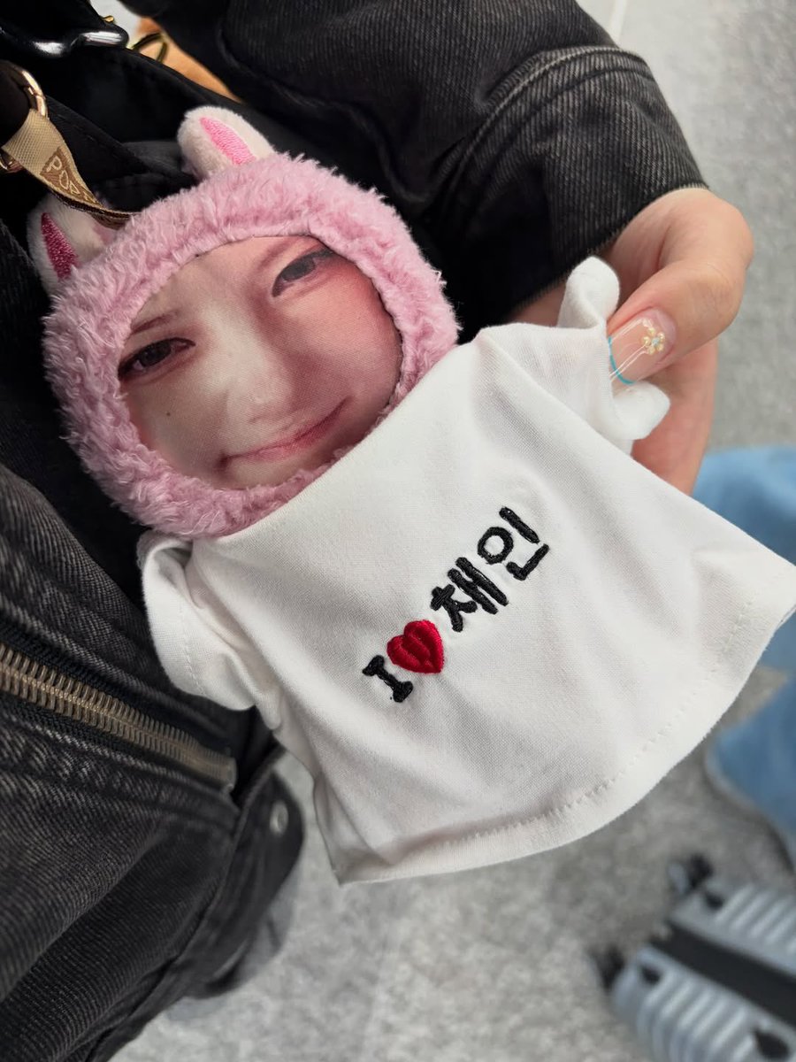 chaein ❦ tweet media