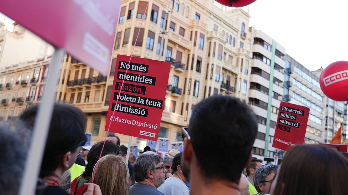 🔴<a href="/ccoopv/">CCOO País Valencià</a> qualifica d’insuficient l'eixida plantejada per #Mazón després d'un any de la dana

➡️Denuncia que el govern es queda a mans de Vox per pur càlcul electoralista i reclama la convocatòria d'eleccions perquè siga la ciutadania qui decidisca.

ℹ️pv.ccoo.es/noticia:740750…