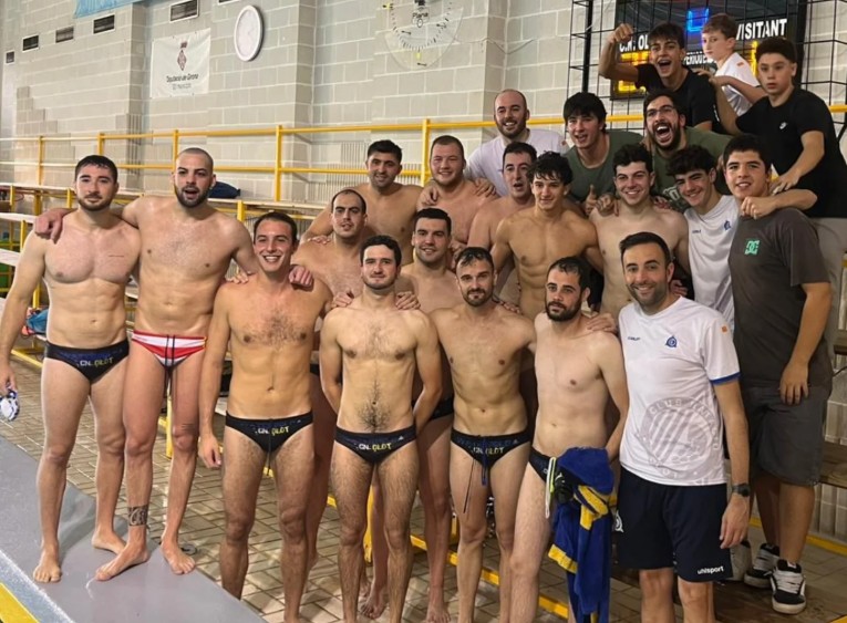 🤽‍♂️Victòria per començar la lliga per l’absolut de waterpolo i resultats de la secció de tennis

🔗cnolot.cat/catalan/notici…

#Olot #LaGarrotxa #esportsOlot #CNOlot #waterpolo