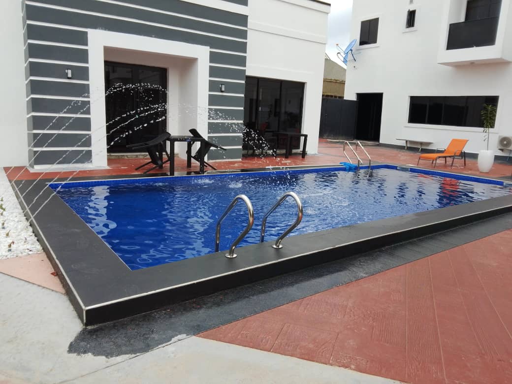 REENS SUITES AND APARTMENTS tweet media