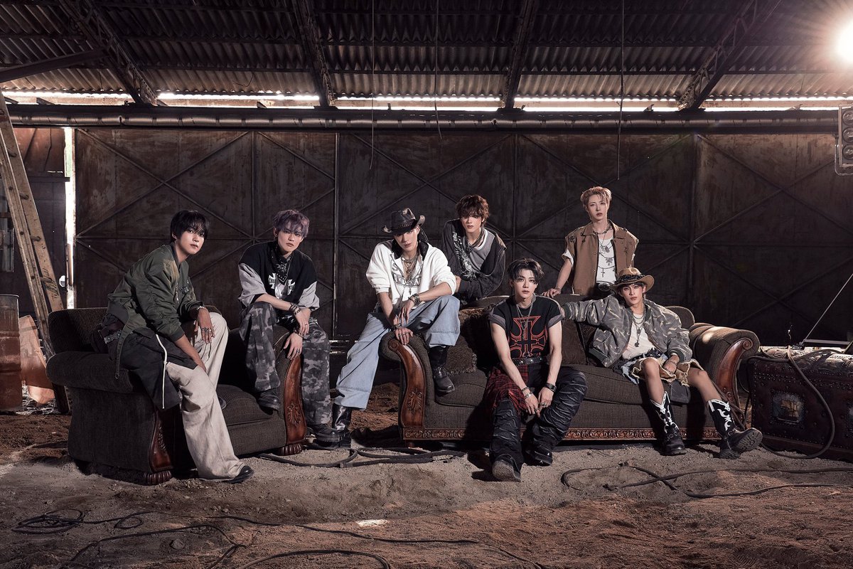 ph_7win's tweet photo. これはコンセプトの迷走ではなく、ドデカい可能性だと思って全て抱きしめて私も走るからねー❗️ https://t.co/3Wt5I6wbUr