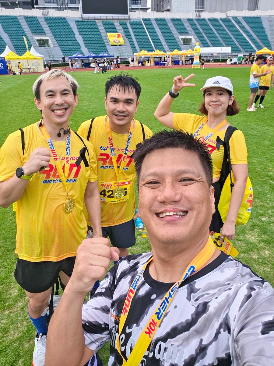 NinjaTooK's tweet photo. 💛 ลุงตุ๊ก และ ผองเพื่อน ที่งาน TCP-SPONSOR RUN: RUN TO REFRESH 🫶 ดีใจที่ได้เจอกันครับ 🥰 ep.4
#TCPSPONSORRUN #RuntoRefresh
#TCPGroup #Sponsorthailand
#tookkyrun https://t.co/5BuQIEbGIT