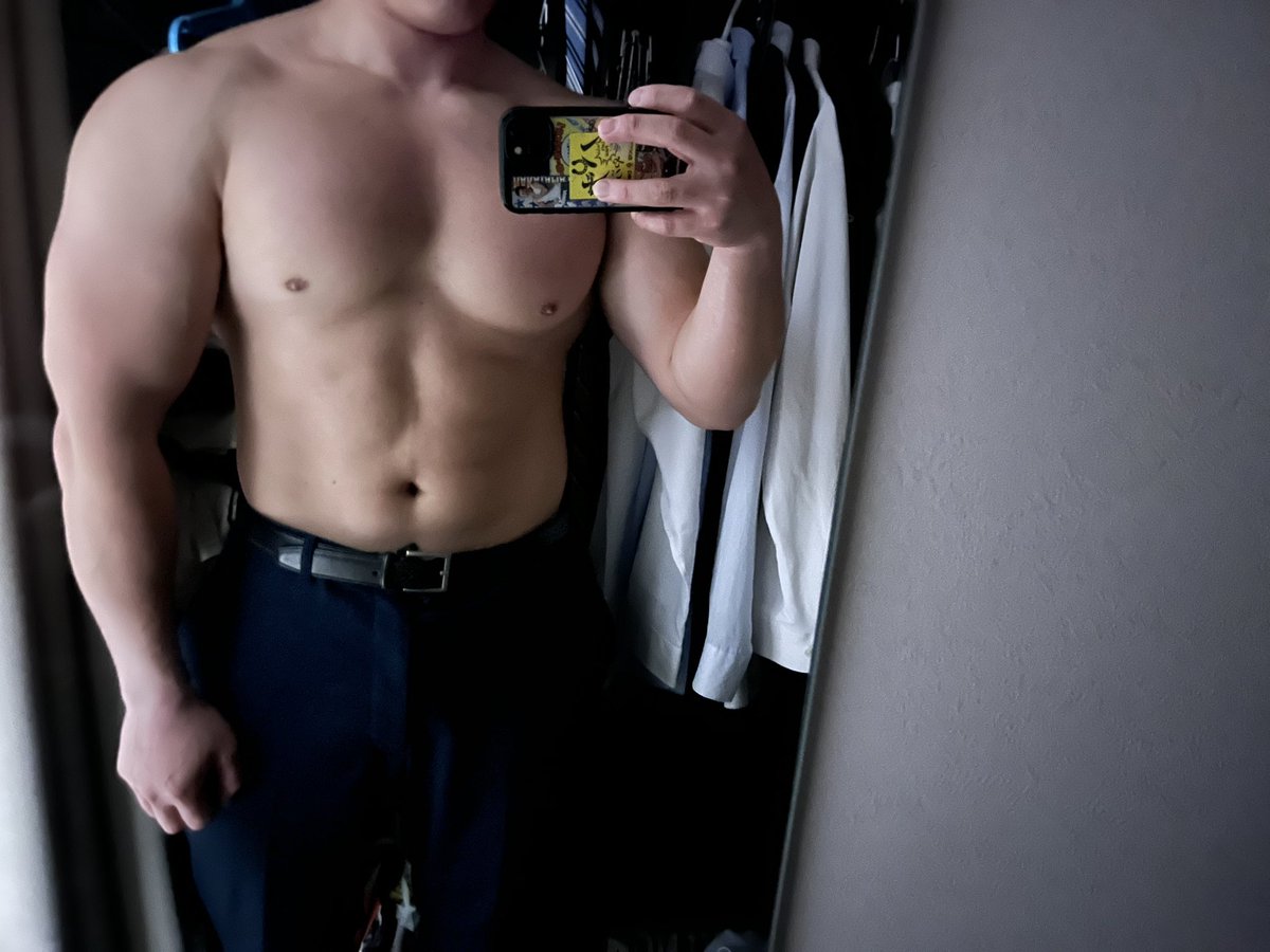 icbb5087's tweet image. 身体の調子が悪すぎて土日もオフにして
今日ベンチプレスしたら170キロ余裕で上がった。
175キロはあとちょっとやった。
今月中に上げる。
その後150キロ✖︎5もちゃんと上げれたから、調子はいい。