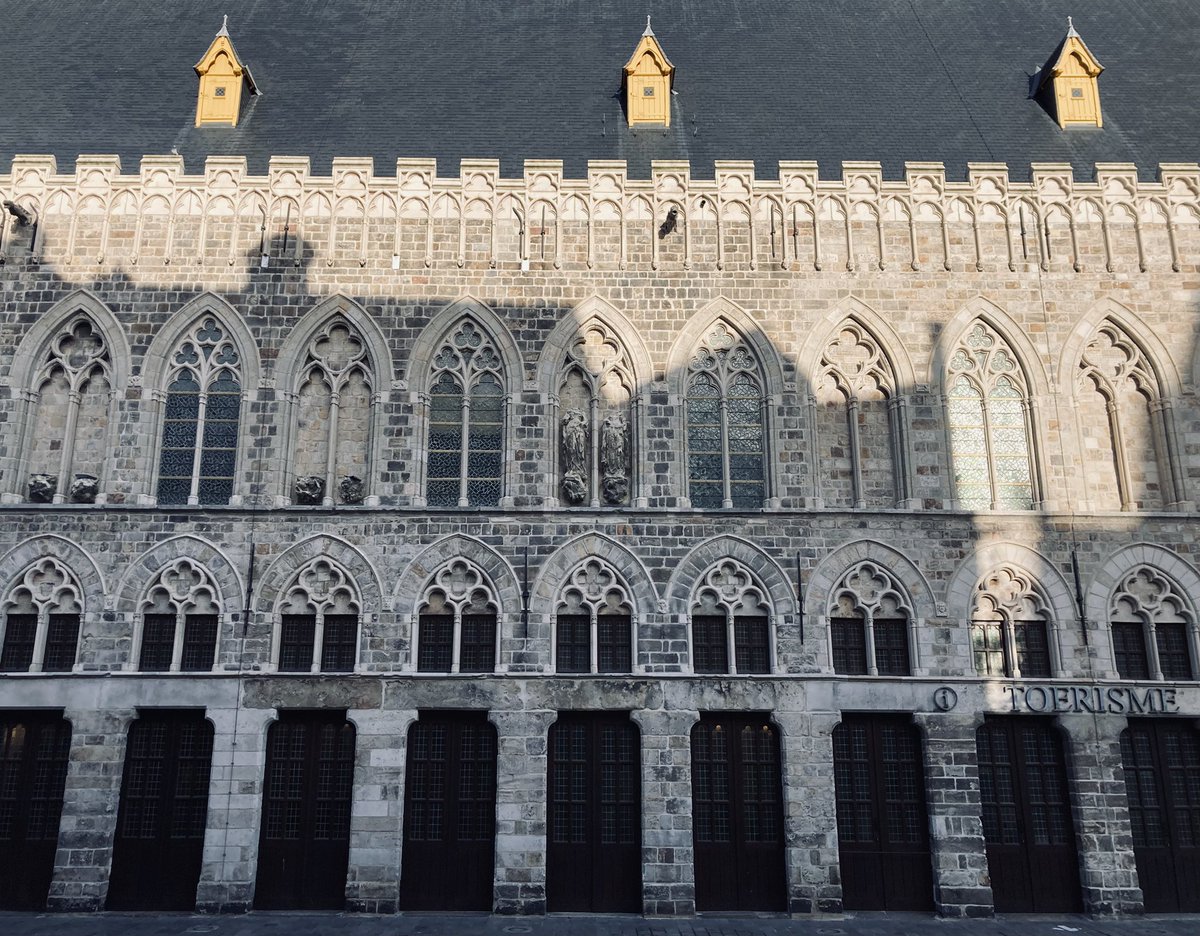 Op zoek naar de Grote Oorlog.
#InFlandersFields