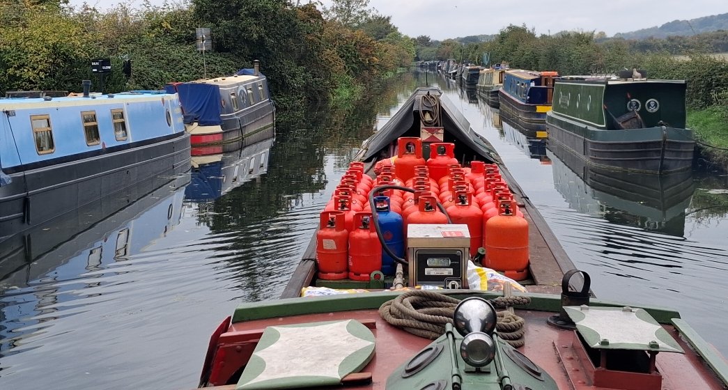 NABO_Official's tweet image. Hey #boatsthattweet @CanalRiverTrust announced from today #boaters would not be able access loos &amp;amp; showers. We've asked for list of all closed but, as yet, no reply. Can you help pls? Let me know any closed or open as the #fuel boats rely on these facilities. #boating #boatlife