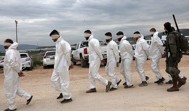 qadeyah_'s tweet image. مصادقة الكنيست بالقراءة الأولى على مشروع قانون إعـ.ـدام أسرى فلسطينيين|

بيّنت مؤسسات الأسرى أن مصادقة الكنسيت على قانون إعـ..ـدام الأسرى تمثل جريمة حـ..ـرب خطيرة، وتهديد مباشر لحياة آلاف الأسرى والمعتقلين الفلسطينيين.

إذ يسعى الاحتلال لـ"شرعنة" الإعـ.ـدام عبر تشريع رسمي،