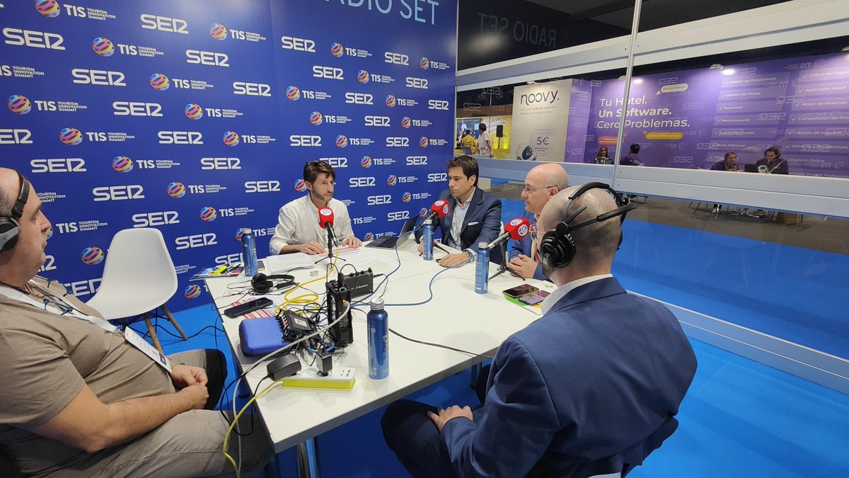 SebkaTechnology's tweet image. 🎙️ En esta entrevista para @radio_marca, realizada durante @tissevilla , nuestro CEO Jorge Robles del Salto explica en qué consiste Past View Experience y Sebka Technology 👥✨

🌐 Somos pioneros en integrar realidad virtual y experiencias inmersivas en los ámbitos turístico,…