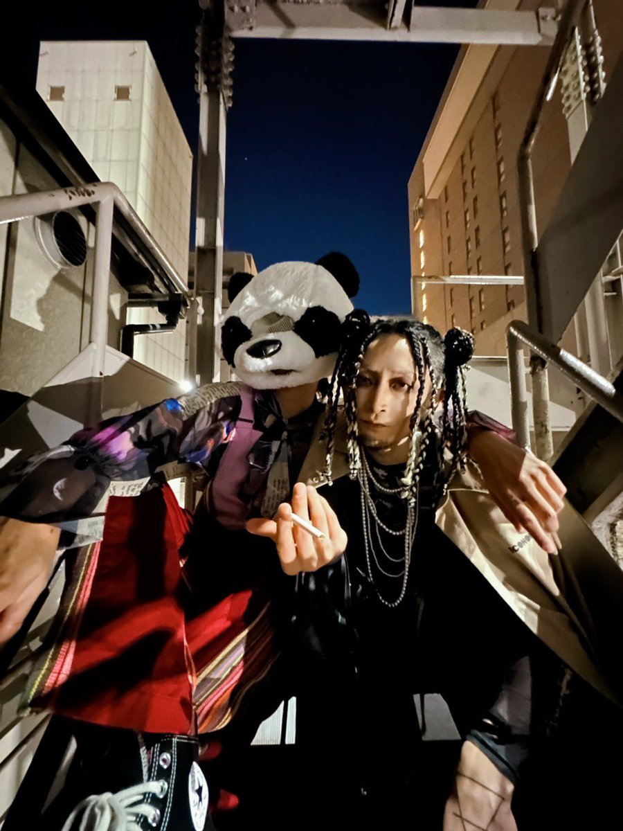漆黒のすぃんほにぃーありがとだったンダ🐼
夜コンプリートナンダ🐼🌚

#いっくん
#半田一朗
#浦和ナルシス
#浦和Narciss
#夜
#KAKURIYOPANDAꓸ  
#カクリヨパンダ