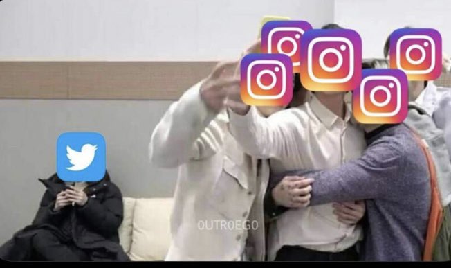 GunnerzBoo's tweet image. Me                      :::::::       My friends 

#Xusers