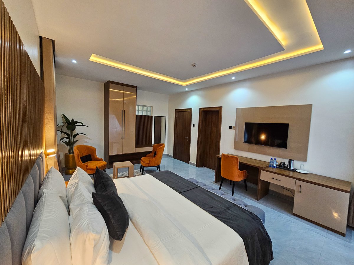 REENS SUITES AND APARTMENTS tweet media