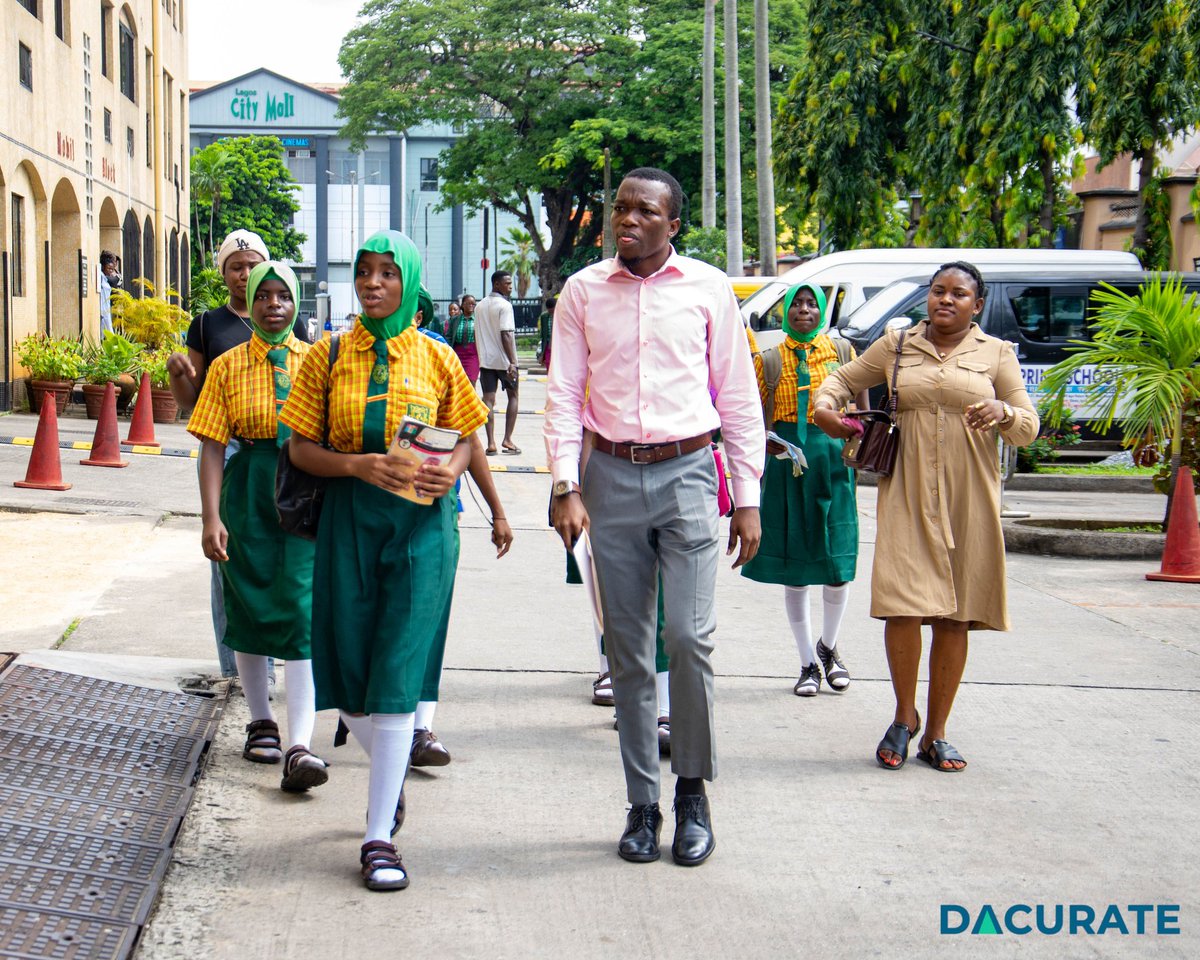 Dacurate tweet media