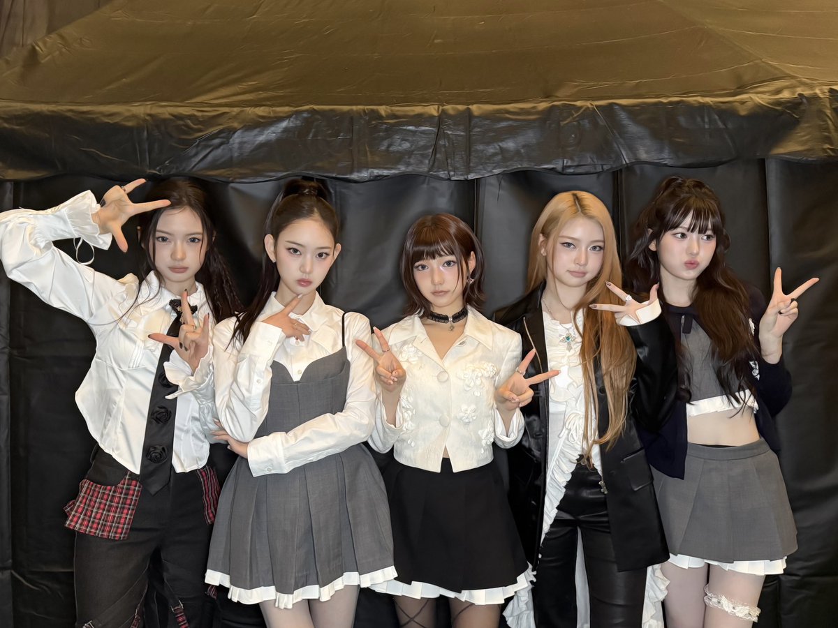 We_KiiiKiii's tweet photo. [📸]
251103 #MUSICEXPOLIVE2025

꿈의 공간, 도쿄돔에서의 공연✨
일본 티키들! 우리 더 자주보자🤗

#KiiiKiii #키키 https://t.co/q2ETv58ATs