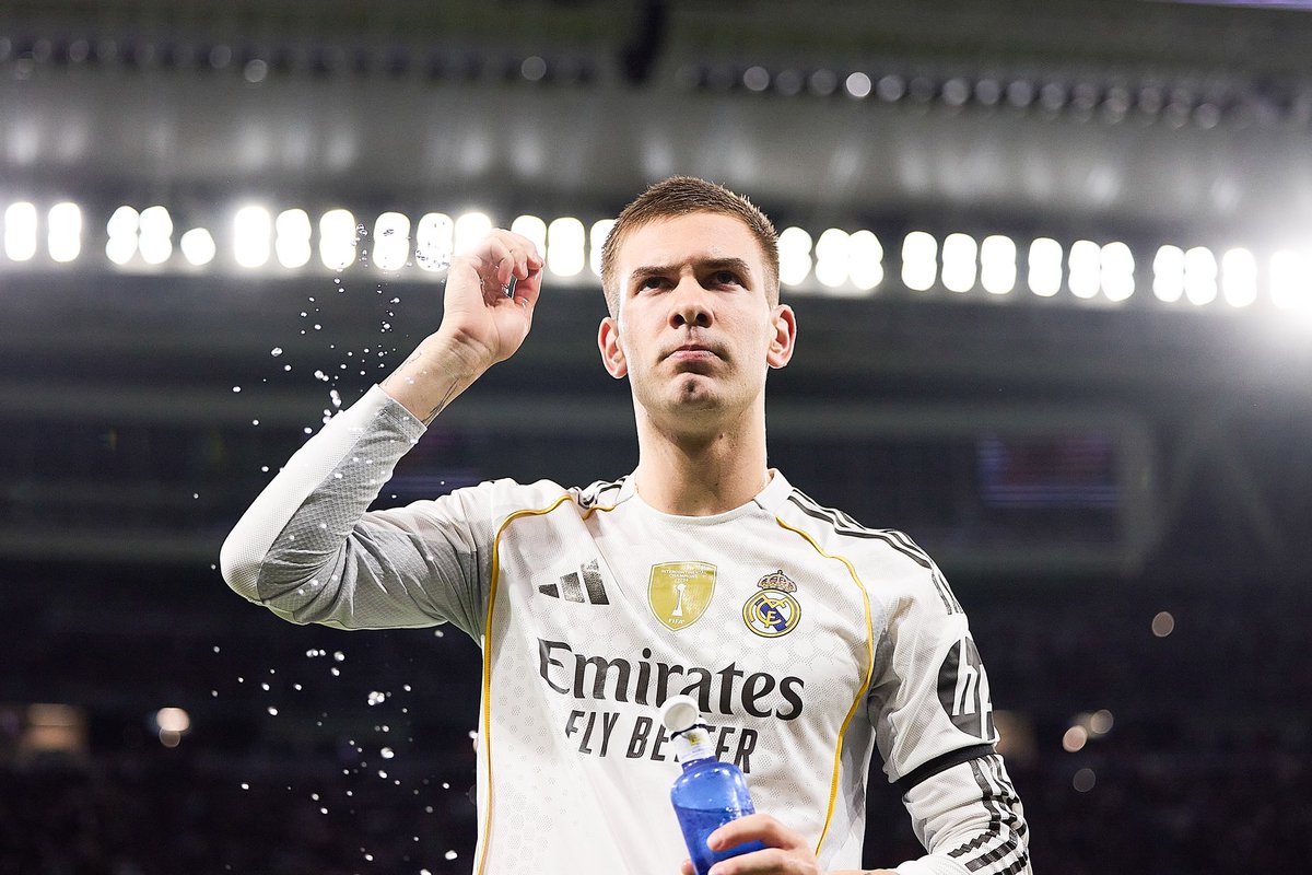_BeFootball's tweet photo. 🚨 𝗟𝗔 𝗣𝗨𝗕𝗔𝗟𝗚𝗜𝗘 𝗙𝗔𝗜𝗧 𝗗𝗘𝗦 𝗥𝗔𝗩𝗔𝗚𝗘𝗦 𝗖𝗛𝗘𝗭 𝗟𝗘𝗦 𝗖𝗥𝗔𝗖𝗞𝗦 𝗗𝗘 𝗟𝗜𝗚𝗔 🤯

🇪🇸 Lamine Yamal
🇪🇸 Nico Williams
🇦🇷 Franco Mastantuono

Ils ont tous été touchés récemment. https://t.co/pEimK1c0fY