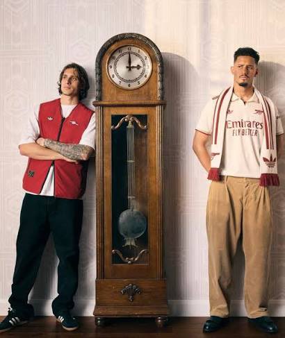 Jojaning mushukini yalash (foto)