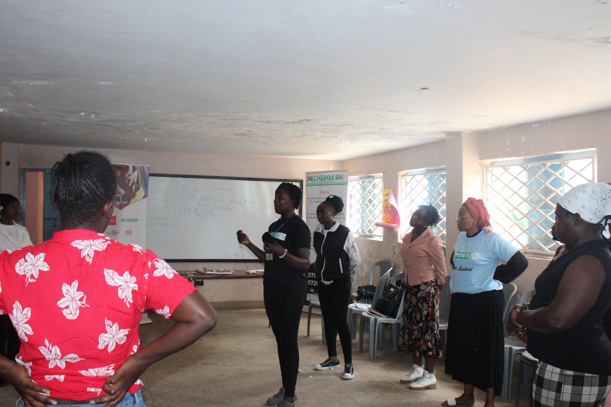 Today’s review meeting offered a powerfulspace for #AGYW to pause,reflect and celebrate their personal &amp; collective journeys under the <a href="/HerVoiceFund/">HER VOICE FUND</a> program.Girls spoke of increased confidence,stronger leadership &amp; a clearer understanding of their rights and voice
#moyoteconnects