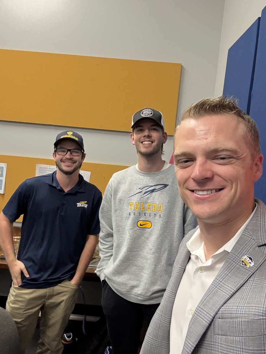 Kicking off Rocket Rally Week with the guys at <a href="/WXUT/">88.3 FM WXUT Toledo</a> this morning! 📈

🏀 <a href="/Toledo_MBB/">Toledo Men's Basketball</a> Home Opener tonight 
🏈 <a href="/ToledoFB/">Toledo Football</a> Mission: Midweek
🏐 🏀 Whiteout Weekend 🔜

#GoRockets🚀
