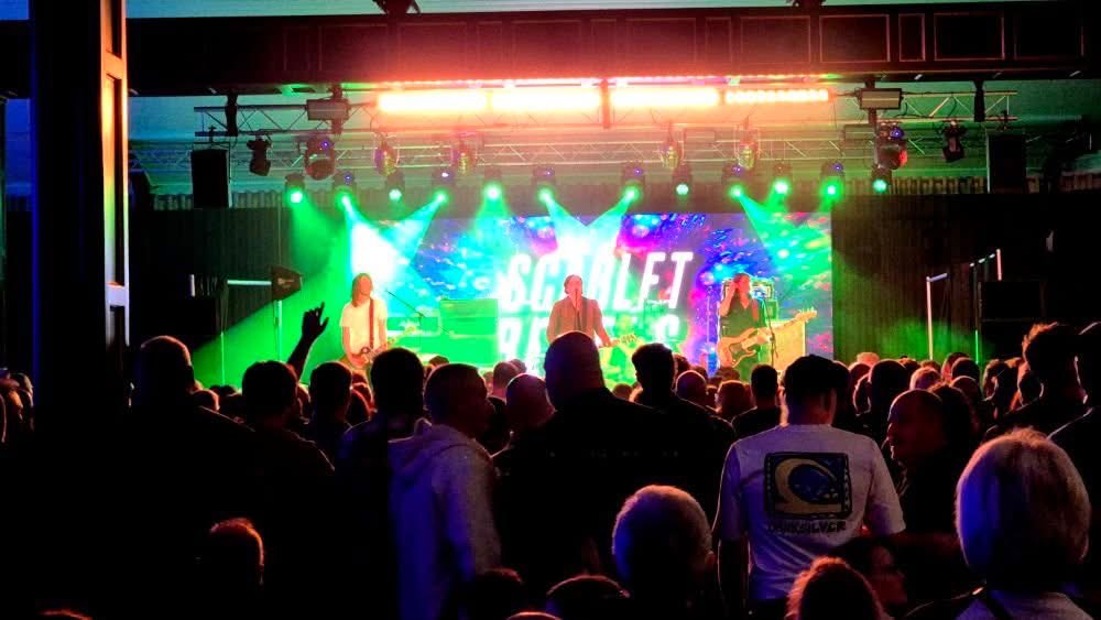 ScarletRebels's tweet image. 🙌

We had loads of fun last night at a Sunday evening Rebel Club Gathering in Swansea.

We hit the road to open for @RoyalRepublic in Leeds and Glasgow this weekend 🙌

Join us! Limited tickets are left 👇

scarletrebels.com/pages/live