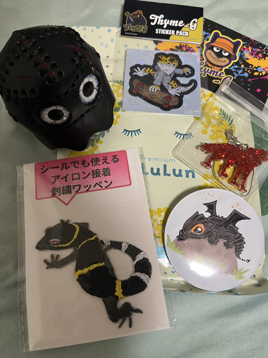 ポスト遅くなりましたが、、、#RCF
で散財しました😭ボランティアスタッフもやらせていただき、、、応募する前にスタッフやると散財するって教えてほしかった笑ぜんぶ可愛くみえてくる、、怖くてみていなかった買ったものを今日整理しました✨どれも可愛すぎる、、、