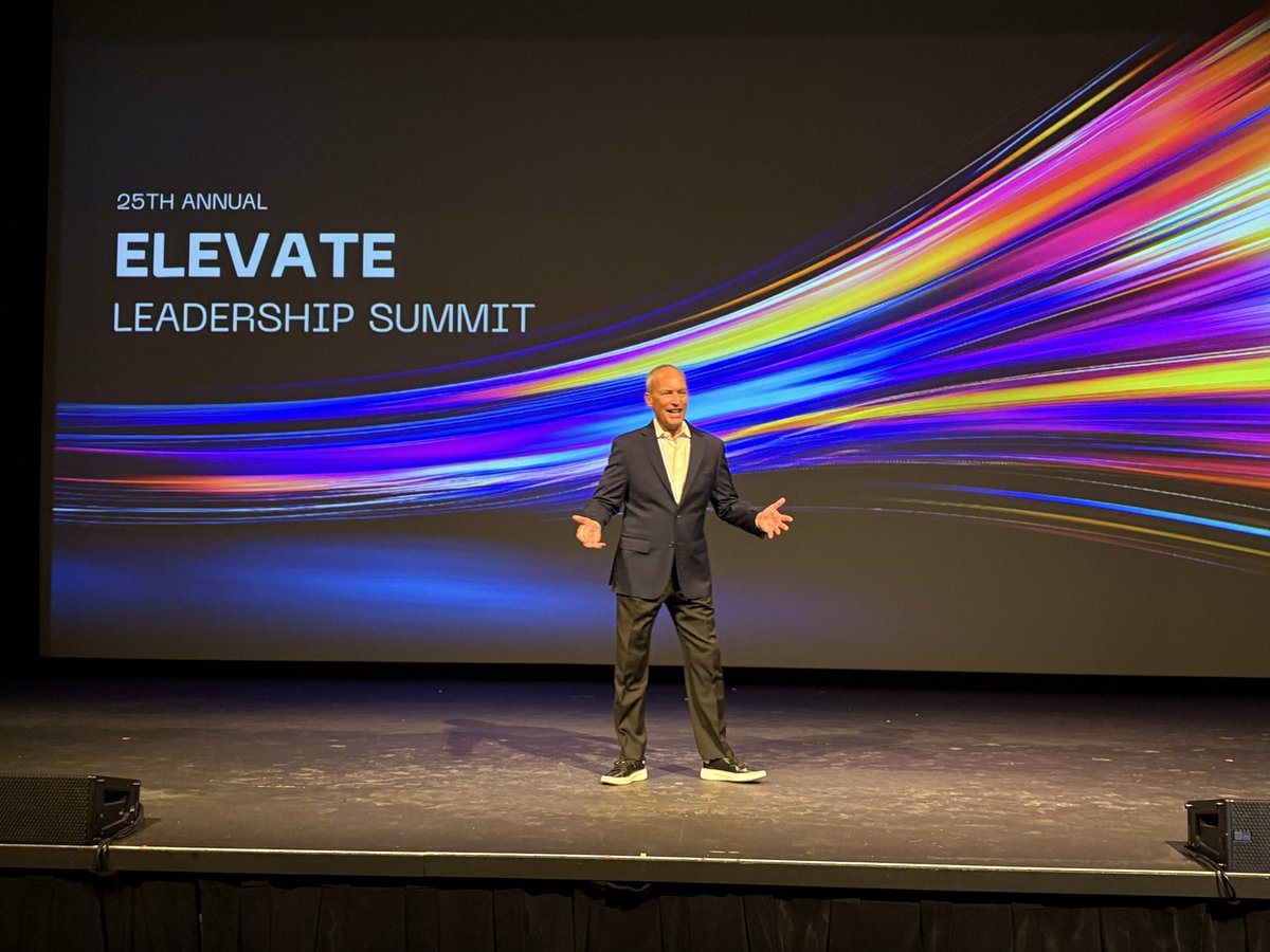 SteveGutzler's tweet image. “If you can’t manage your distressing emotions. If you can’t display empathy in your relationships.. then no matter how smart you are you won’t get very far.”  #EmotionalIntelligence #Keynote #Leaders #Teams