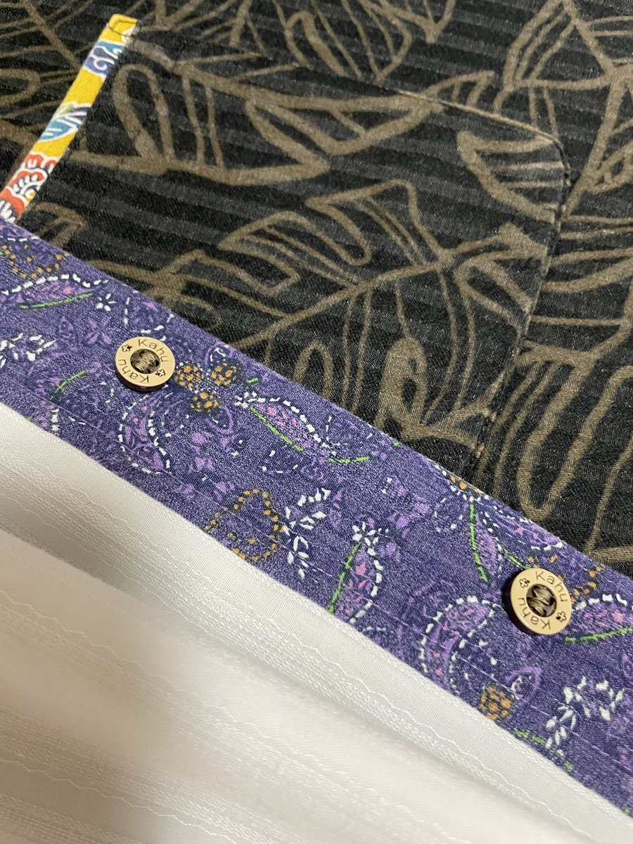 11月3日。
まだ夫の半袖かりゆしにアイロンあてる。