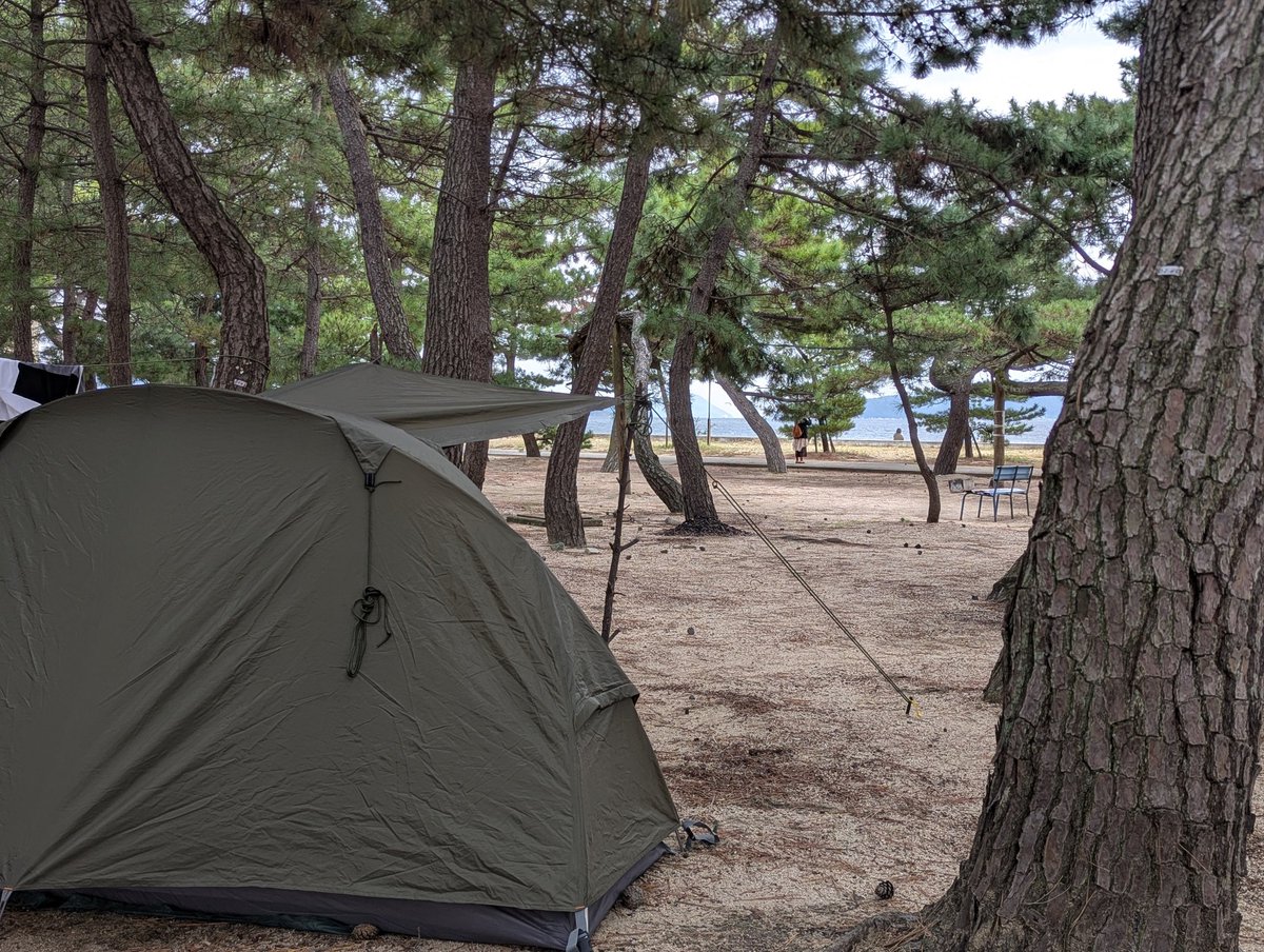beeecamp's tweet photo. 女木島も良かったな〜 
島キャン独特の非現実感🏝️ https://t.co/Xz0NQ0lOAF