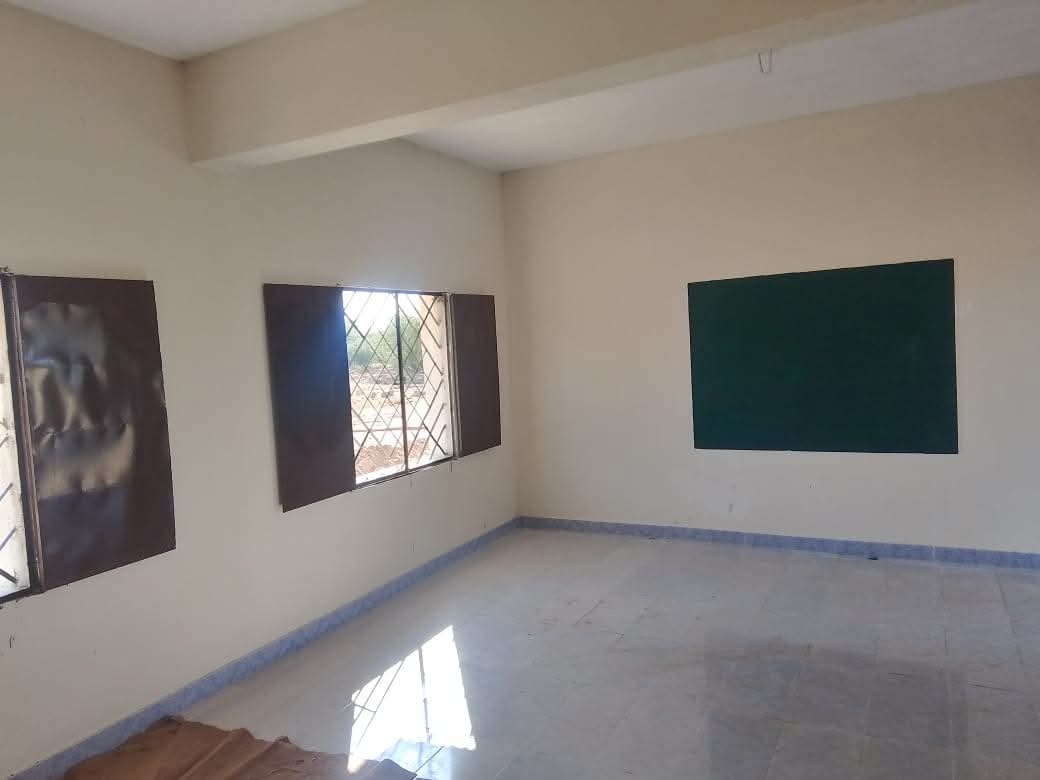 Government Boys Primary School (GBPS) Attar Bikik, Malir, has been upgraded under the ADP Scheme offering enhanced facilities and improved learning spaces. A proud step by the #Sindh Government towards quality education for all.
❤️🖤💚
<a href="/BBhuttoZardari/">Bilawal Bhutto Zardari</a> <a href="/AseefaBZ/">Aseefa B Zardari</a> <a href="/BakhtawarBZ/">Bakhtawar B-Zardari</a>
