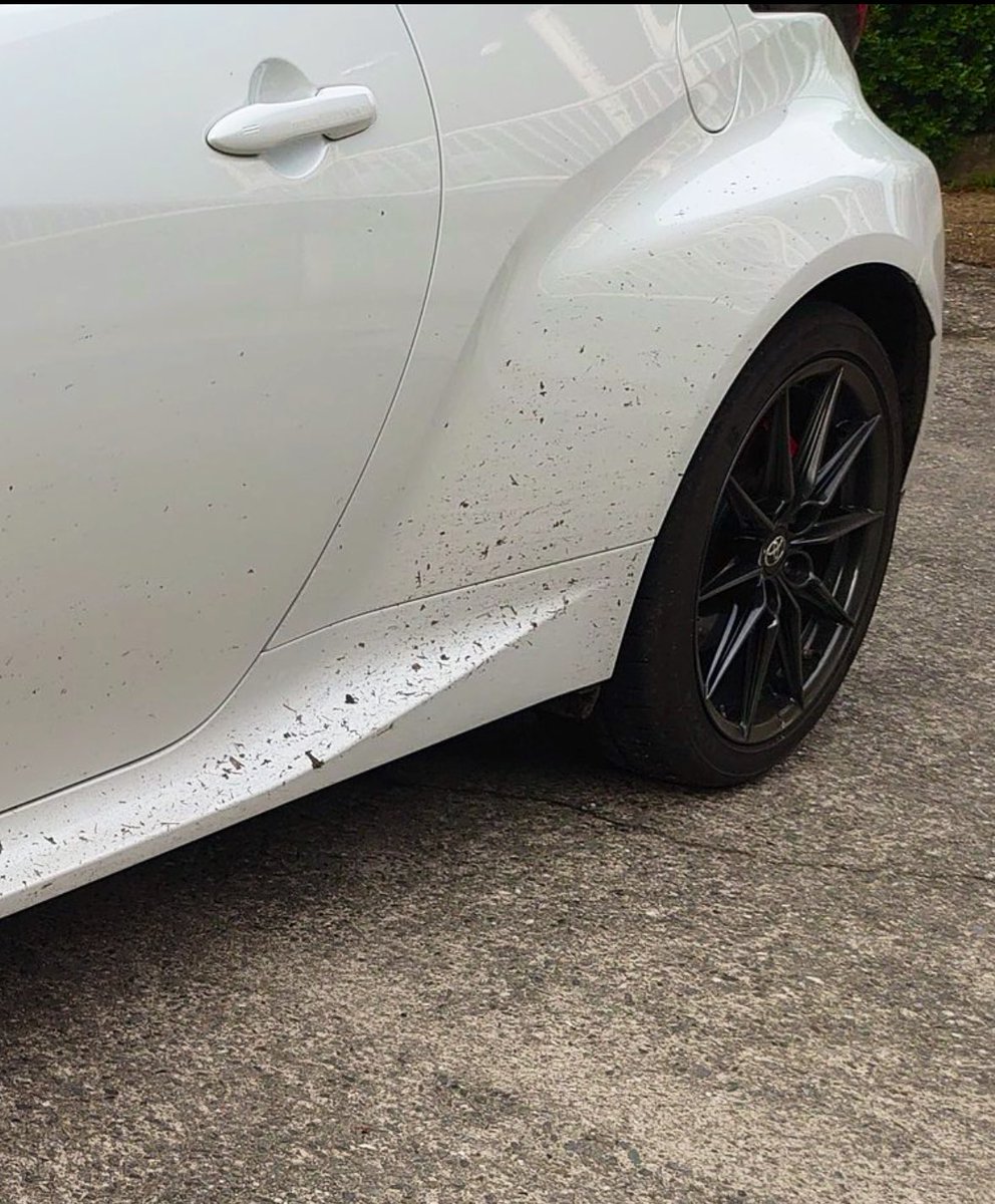 Mudflap_Factory's tweet image. マッドフラップって、あった方がいいと思った。だからCADデーターを丁寧に作り、純正アクセサリー以上のクオリティーを目指しています🧑🏻‍🔧

⭐️ 愛車に穴あけ不要🔧
🌰 特許取得で車検対策💁‍♂️
🫧 高さ2段階調整🉑

冬場は混み合います👩‍💻
➡️ mff-japan.com

#ZC33S #GRカローラ #ＧＲヤリス #VAB