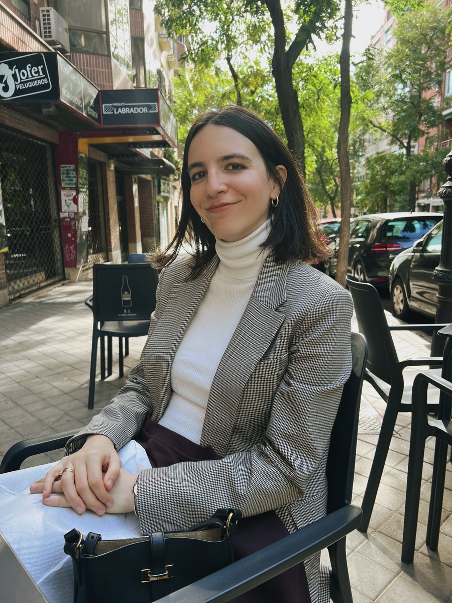 _esterdelpozo's tweet image. La foto de ayer y una definición que leí sobre la vejez que me puso los pelos de punta.