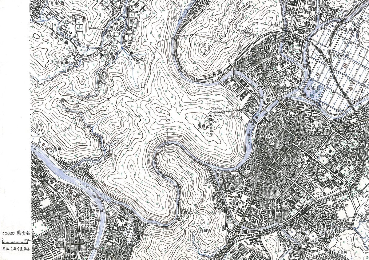 紫雲谷の新しい古い地図が完成。
昭和5年版、昭和40年版、平成2年版、令和7年版を並べてみる。
#空想地図 #架空地図 