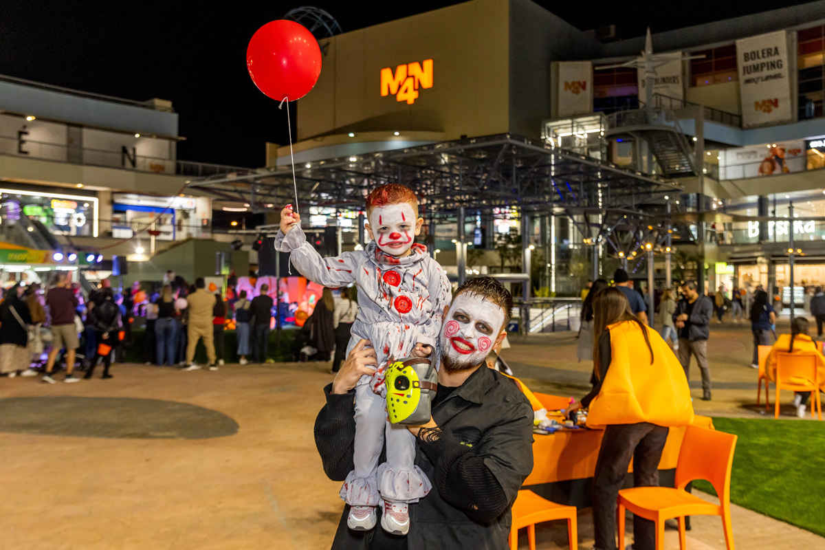 🎃¡Qué días más divertidos hemos pasado en MN4!​Gracias a todas las familias que nos acompañasteis y compartisteis con nosotros.​

Este año hemos vuelto a disfrutar juntos. Y atentos, porque… ¡se vienen muchas más sorpresas y actividades!