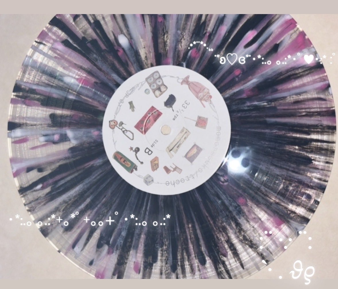 τнänκ чöü ꜱᴏʟᴅ  ᴏᴜᴛ‼︎   
·.̩₊̣.̩✧*̣̩˚̣̣⁺̣‧.₊̣̇.‧⁺̣˚̣̣*̣̩⋆·̩̩.̩̥·̩̩⋆*̣̩˚̣̣⁺̣‧.₊̣̇.‧⁺̣˚̣̣*̣̩✧

レコードのbandcamp在庫が完売になりました！デジタルも沢山の方にご購入いただき嬉しいです🖤🏹

今後は11/9以降のライブ物販でレコードを販売予定です！よろしくお願いします
