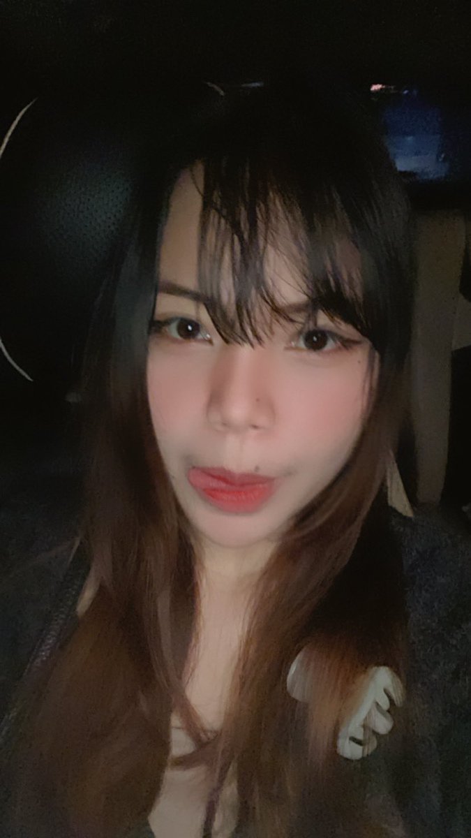 melet :p
aku harap akhir taun ini banyak good things, pleaseee