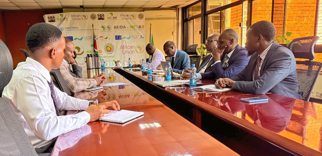 NepadAprmKenya's tweet photo. Kenya, which chaired the Forum from 2015–2018 under H.E. Uhuru Kenyatta shared valuable lessons and experiences on effective coordination, stakeholder engagement, and sustaining political commitment within the #APRM. https://t.co/Zk1yeSaOSI