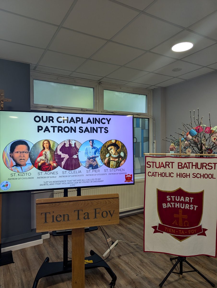 stuartbathurst's tweet photo. Alongside honouring All Souls, we also celebrate and remember the Saints- ordinary people with extraordinary stories of Faith!
Here is an example of some of our Patrons, chosen by the Catholic Life Team and Student Chaplaincy team!

All Holy Men and Women, Pray for Us
#AllSaints https://t.co/rayS3uxzuy