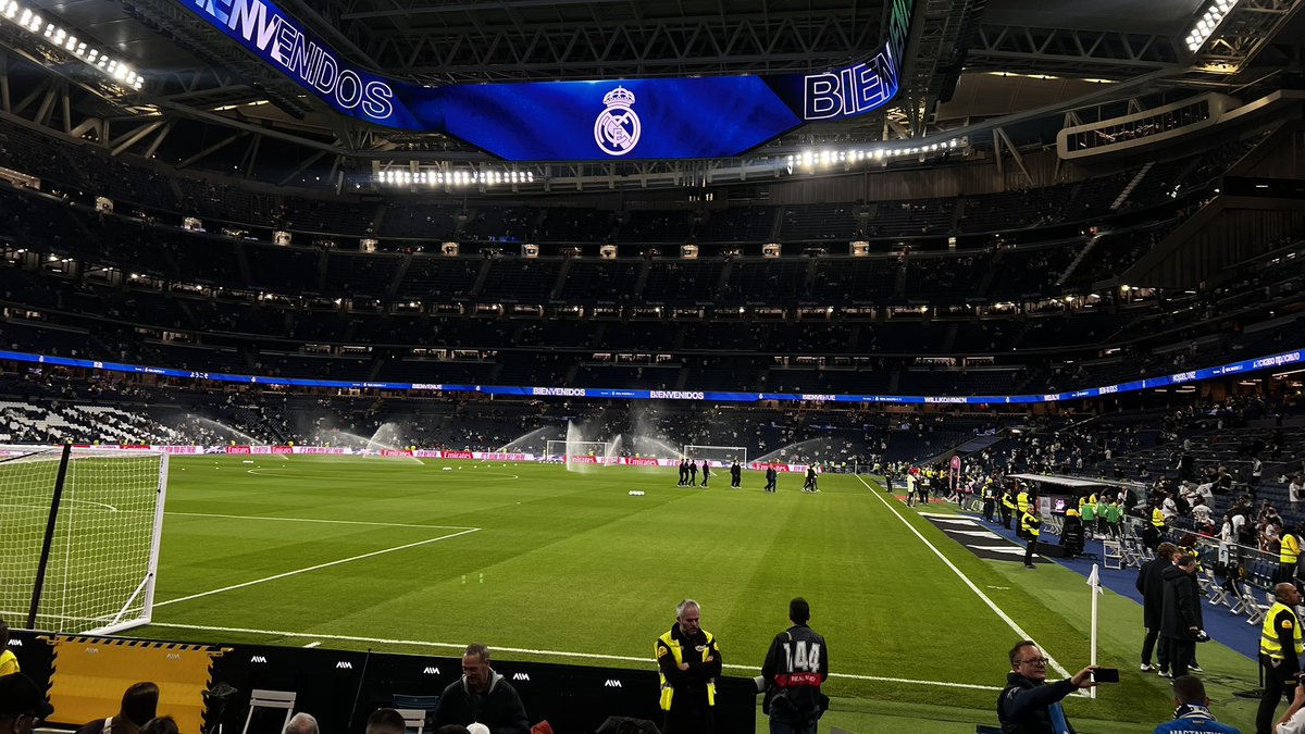 HTMsOol's tweet photo. Y  de al final el estudio Santiago Bernabéu 🇪🇸 https://t.co/3ZIlaxBzaE