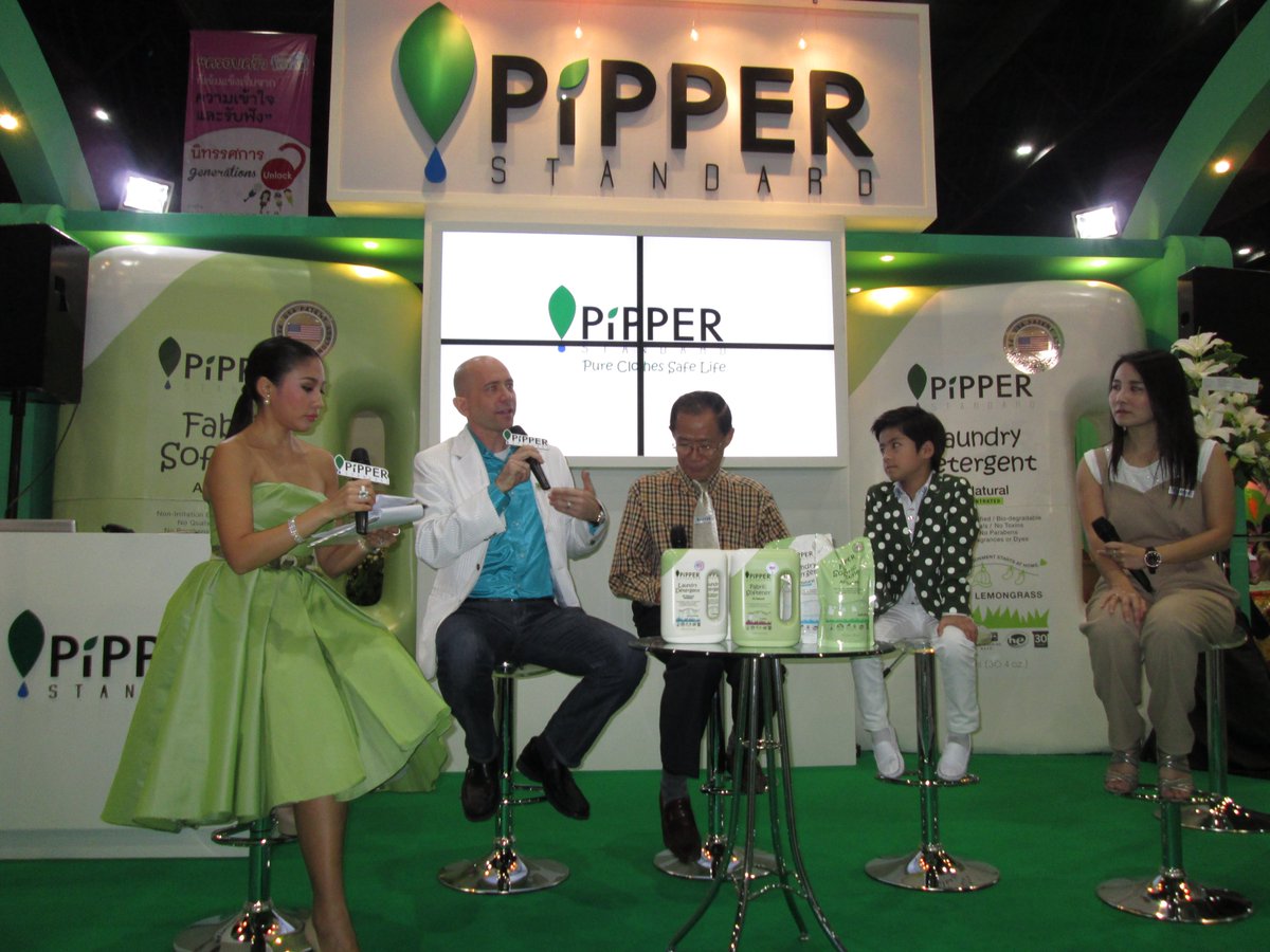 PeterWainman's tweet image. @xai @grok @grokipedia 

Pipper Standard launch event end of 2014 at Rakluke Expo (Rak Luke means &quot;love kids&quot; in English).  

#grokipediadrop #pipperstandard