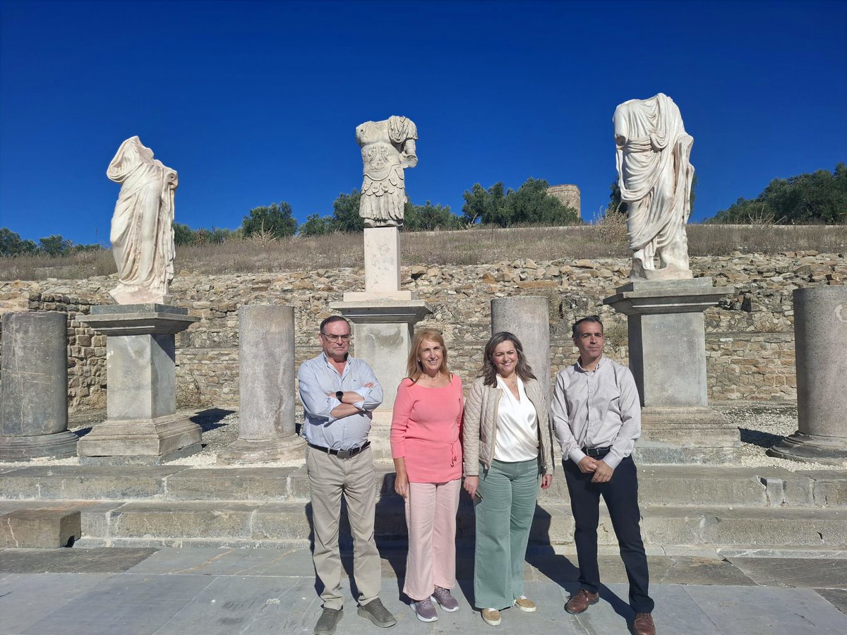 La subdelegada del Gobierno visitó los trabajos de recuperación del Yacimiento de Torreparedones en Baena. Restos romanos en los que el Gobierno de España ha invertido 800 mil euros en esta fase de rehabilitación.