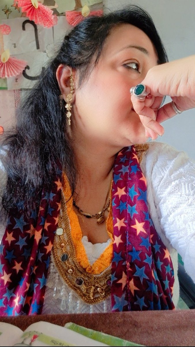 ArchanaUpadhy's tweet image. Gud eve everyone 
पढ़ी!!मैंने तमाम किताबें!!
मुड़ कर आने का तेरे !!
रिवाज का जिक्र, नहीं मिला!!