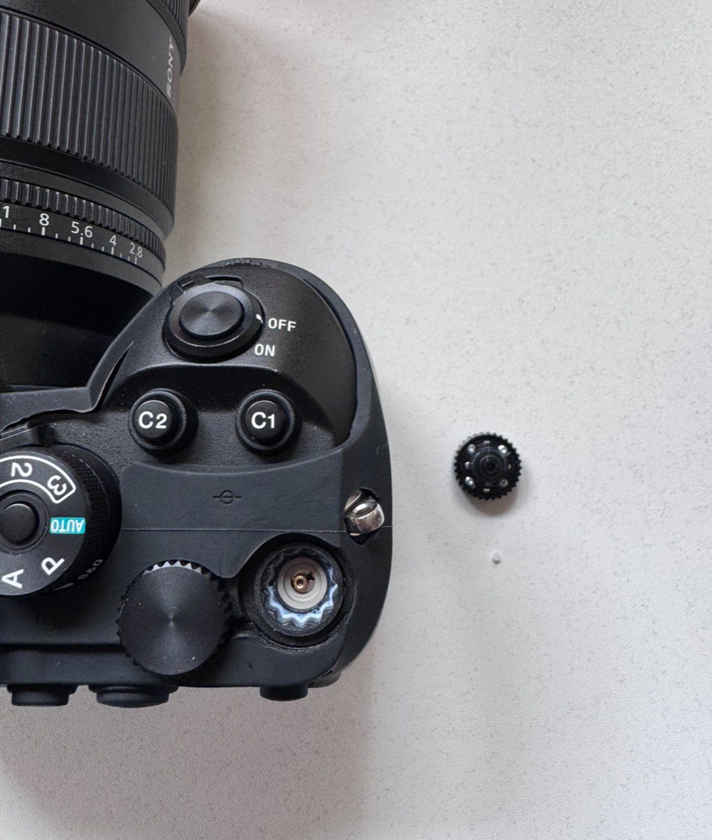 rlambertphoto's tweet photo. @sonyproeurope @Sony will you cover the hire cost while I wait for a decision? It’s been 4 weeks now 🤬 https://t.co/0f56iTdJjO