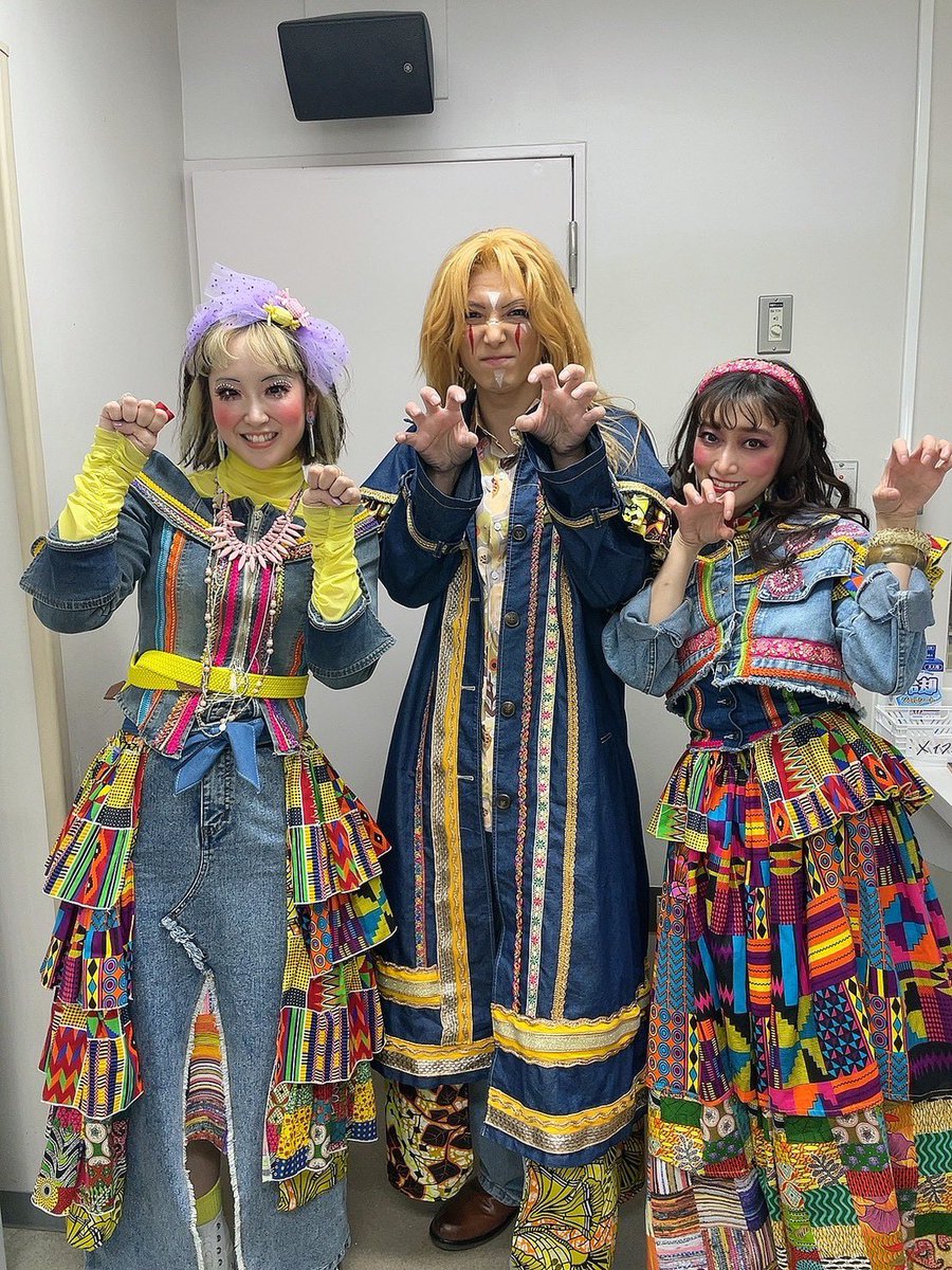 maonnodayou's tweet photo. #ヴェニスの商人CS 
三日目ご来場くださった皆様ありがとうございました！！

日替わりゲストの皆皆様と！
ゲストの皆様と一緒のシーンできて毎公演ありがたき幸せです！！

明日は休演日！！
たくさん休みます！！
またお会いしましょう〜！！ https://t.co/JxD3FXHoES