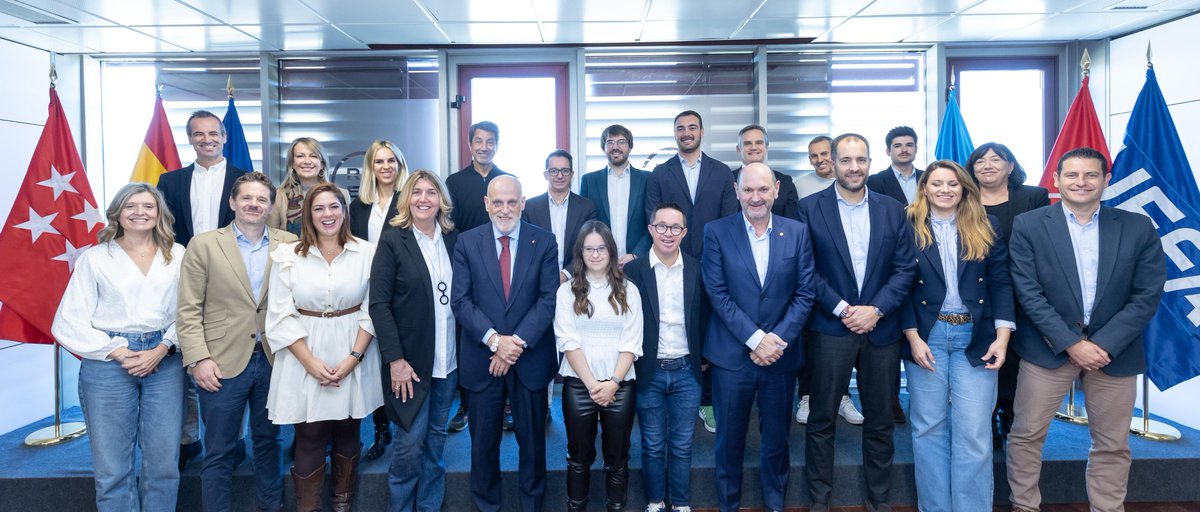 📸 La <a href="/rfef/">RFEF</a> promueve la inclusión social a través de la iniciativa 𝗕𝗲 𝗺𝘆 𝗥𝗲𝗳𝗲𝗿𝗲𝗲.

➡️ El presidente Rafael Louzán se ha reunido este lunes en Las Rozas con las asociaciones AGF, <a href="/DownEspana/">DOWN ESPAÑA</a> y <a href="/MiFundacionAlex/">Mi Fundación Alex</a>, impulsores de este proyecto para extender la experiencia
