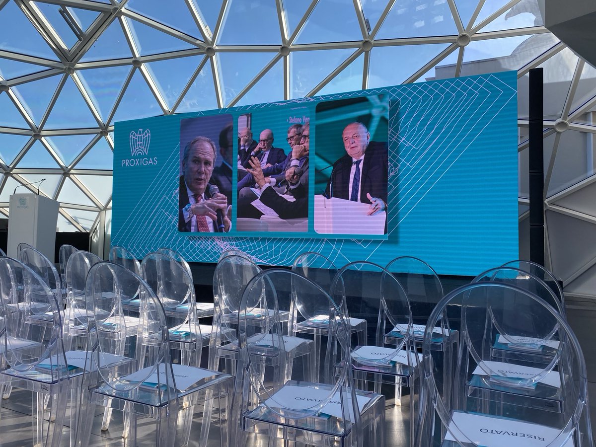 Tutto pronto per l'#assemblea pubblica che si terrà oggi alle ore 14.30 presso la Lanterna di Fuksas (Via Tomacelli 157 #Roma). Un’occasione di riflessione e dibattito sulle prospettive di #sviluppo del nostro #sistemaenergetico e sulle opportunità di #crescita